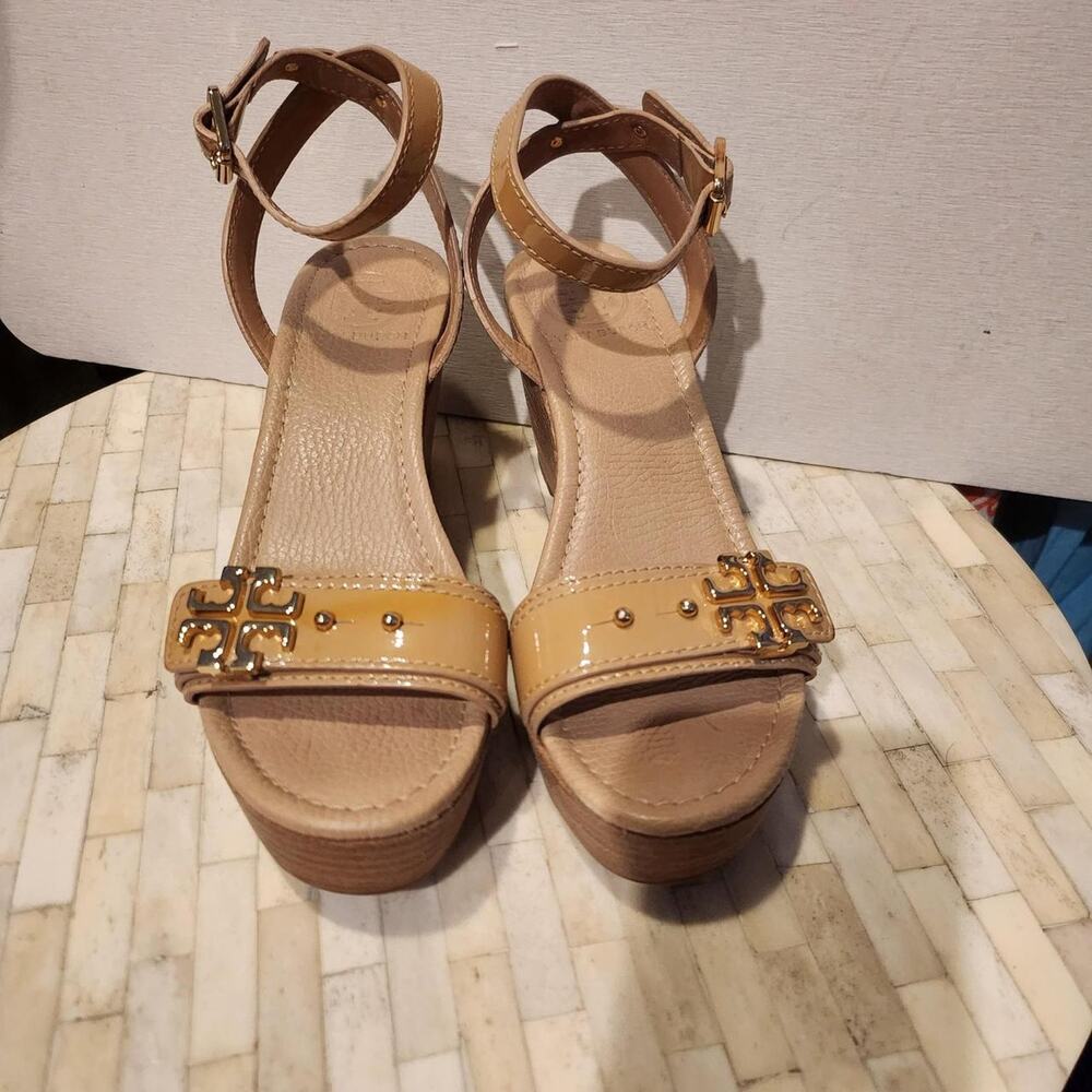 Tory Burch patent leather wedge sandals size 6.5